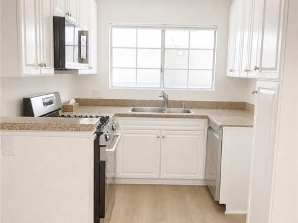 5535 Canoga 210, Woodland Hills (los Angeles) CA 91367