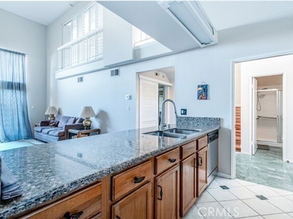 5440 Lindley Avenue 310, Encino (los Angeles) CA 91316