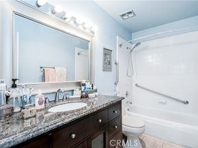 5440 Lindley Avenue 310, Encino (los Angeles) CA 91316