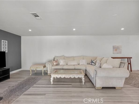 7839 Lena, West Hills (los Angeles) CA 91304