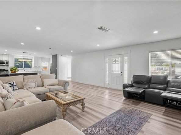 7839 Lena, West Hills (los Angeles) CA 91304
