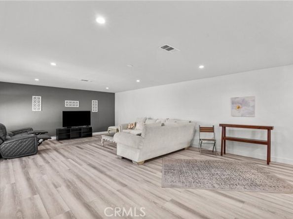 7839 Lena, West Hills (los Angeles) CA 91304