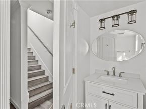 7839 Lena, West Hills (los Angeles) CA 91304