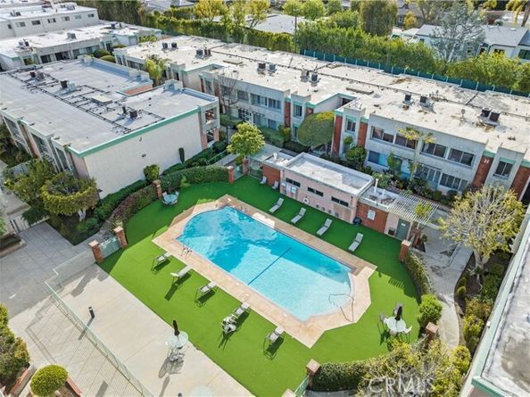 5301 Balboa Boulevard M4, Encino (los Angeles) CA 91316