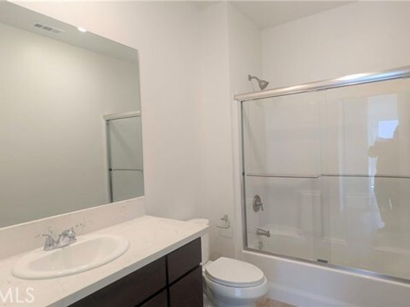 15126 W Logos Court, North Hills (los Angeles) CA 91343