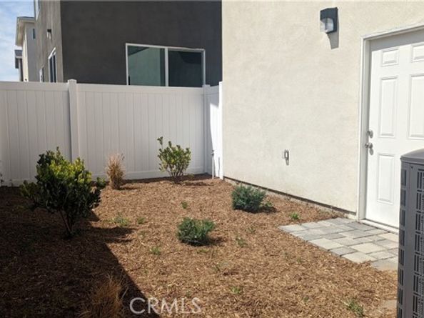 15126 W Logos Court, North Hills (los Angeles) CA 91343