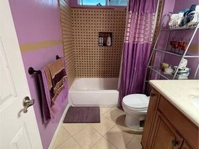 6625 Wilbur 13, Reseda (los Angeles) CA 91335