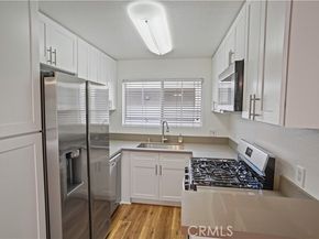 5515 Canoga 318, Woodland Hills (los Angeles) CA 91367