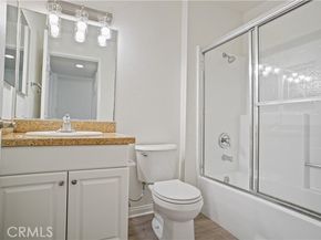 5515 Canoga 318, Woodland Hills (los Angeles) CA 91367