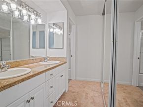 5515 Canoga 318, Woodland Hills (los Angeles) CA 91367