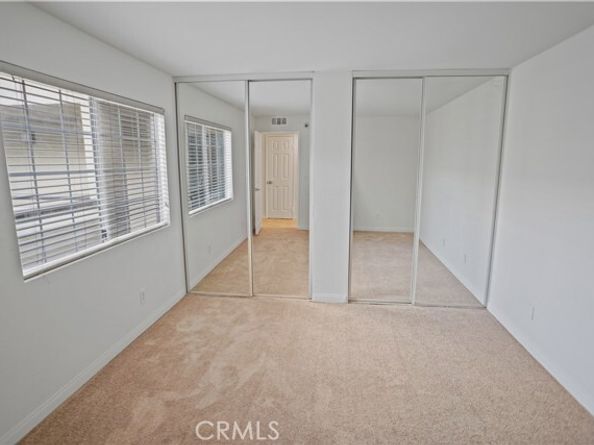 5515 Canoga 318, Woodland Hills (los Angeles) CA 91367