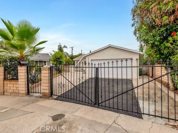 11552 Fellows, Pacoima (los Angeles) CA 91331