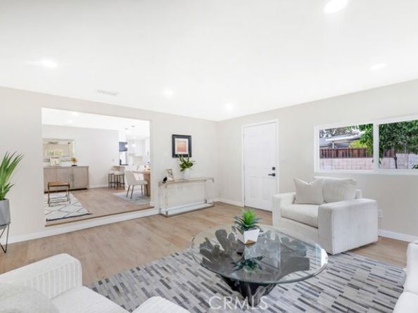 11552 Fellows, Pacoima (los Angeles) CA 91331