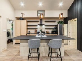 15657 Devonshire, Granada Hills (los Angeles) CA 91344