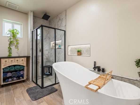 15657 Devonshire, Granada Hills (los Angeles) CA 91344