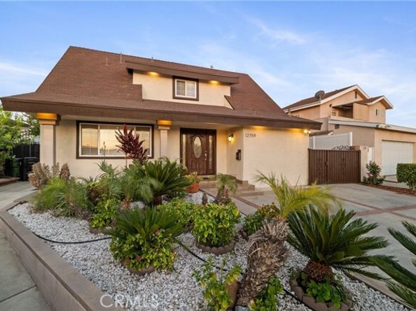 12759 Elkwood Street, North Hollywood (los Angeles) CA 91605