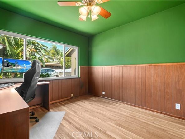 8537 Fullbright Avenue, Winnetka (los Angeles) CA 91306