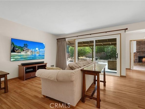 8537 Fullbright Avenue, Winnetka (los Angeles) CA 91306