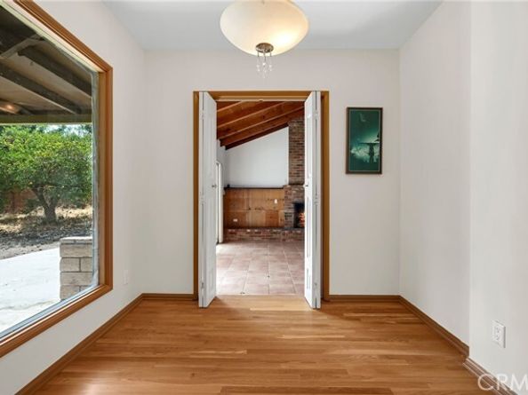 8537 Fullbright Avenue, Winnetka (los Angeles) CA 91306