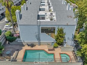 5835 Etiwanda Avenue, Tarzana (los Angeles) CA 91356