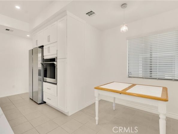 5835 Etiwanda Avenue, Tarzana (los Angeles) CA 91356