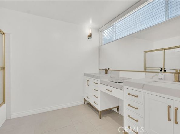 5835 Etiwanda Avenue, Tarzana (los Angeles) CA 91356