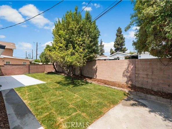 11327 Blythe Street, Sun Valley (los Angeles) CA 91352