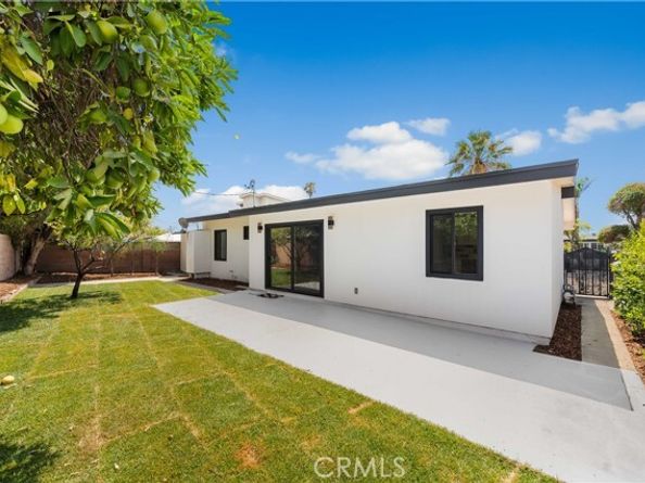 11327 Blythe Street, Sun Valley (los Angeles) CA 91352