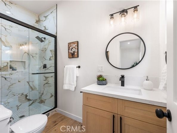 11327 Blythe Street, Sun Valley (los Angeles) CA 91352