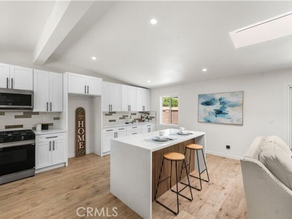 11327 Blythe Street, Sun Valley (los Angeles) CA 91352