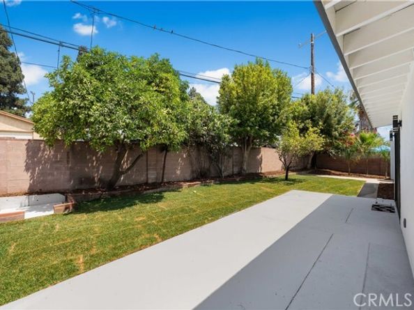 11327 Blythe Street, Sun Valley (los Angeles) CA 91352
