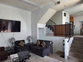15527 Parthenia Street 18, North Hills (los Angeles) CA 91343
