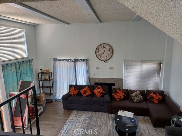 15527 Parthenia Street 18, North Hills (los Angeles) CA 91343