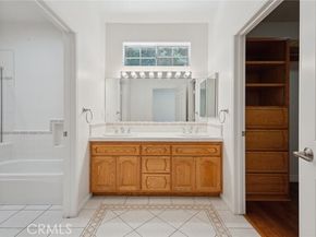 22501 Marilla Street, Chatsworth (los Angeles) CA 91311