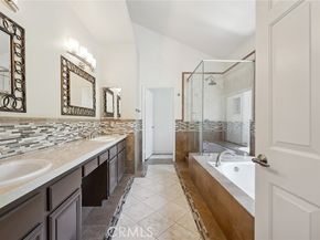 22501 Marilla Street, Chatsworth (los Angeles) CA 91311