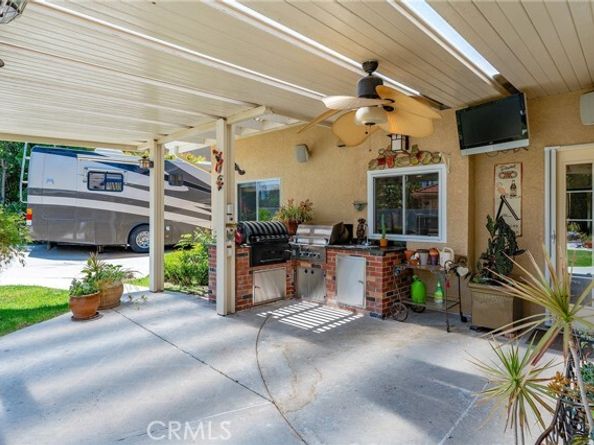 22501 Marilla Street, Chatsworth (los Angeles) CA 91311