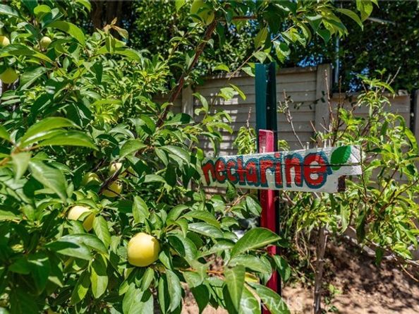 22501 Marilla Street, Chatsworth (los Angeles) CA 91311