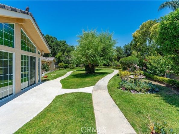 22501 Marilla Street, Chatsworth (los Angeles) CA 91311