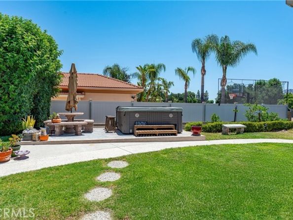 22501 Marilla Street, Chatsworth (los Angeles) CA 91311