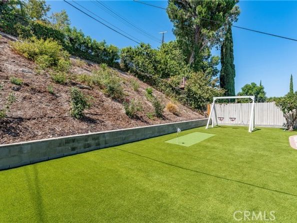 5929 Adler Avenue, Woodland Hills (los Angeles) CA 91367