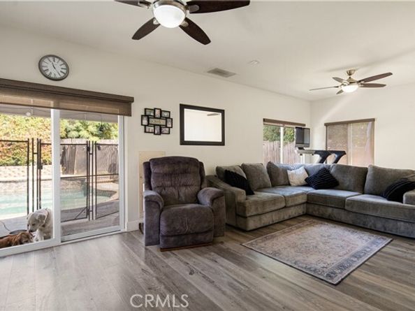 23921 Hamlin Street, West Hills (los Angeles) CA 91307