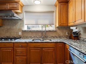 23921 Hamlin Street, West Hills (los Angeles) CA 91307