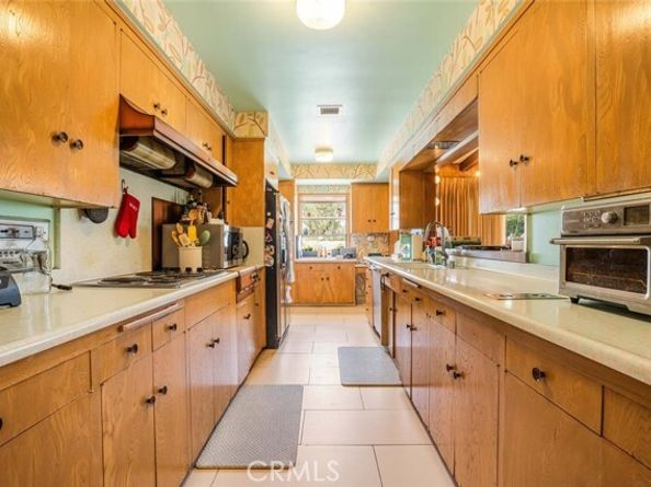 6616 Langdon Avenue, Van Nuys (los Angeles) CA 91406
