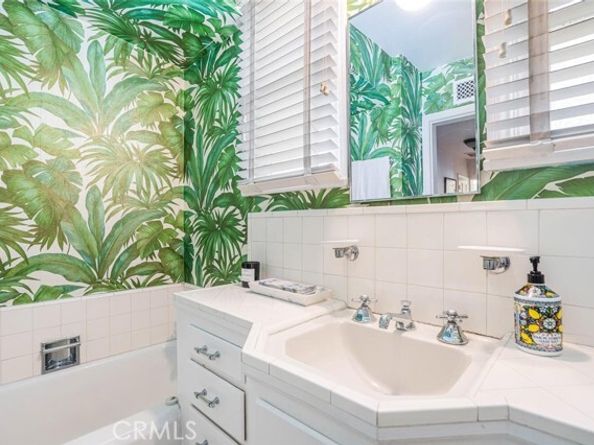 6616 Langdon Avenue, Van Nuys (los Angeles) CA 91406