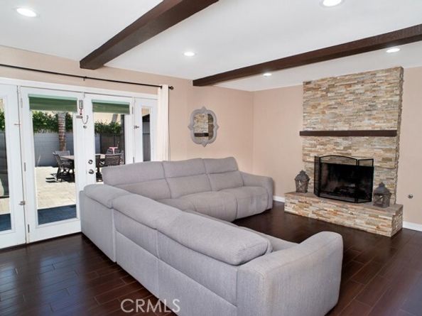 9910 Hanna Avenue, Chatsworth (los Angeles) CA 91311