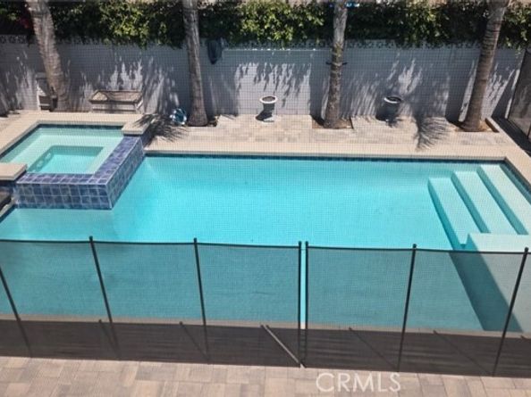 9910 Hanna Avenue, Chatsworth (los Angeles) CA 91311