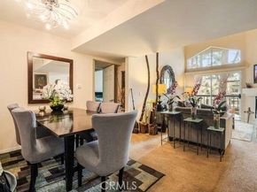 21400 Burbank Boulevard 313, Woodland Hills (los Angeles) CA 91367