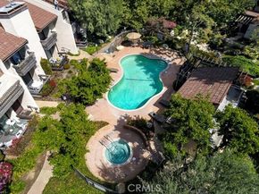 5711 Owensmouth Avenue 125, Woodland Hills (los Angeles) CA 91367