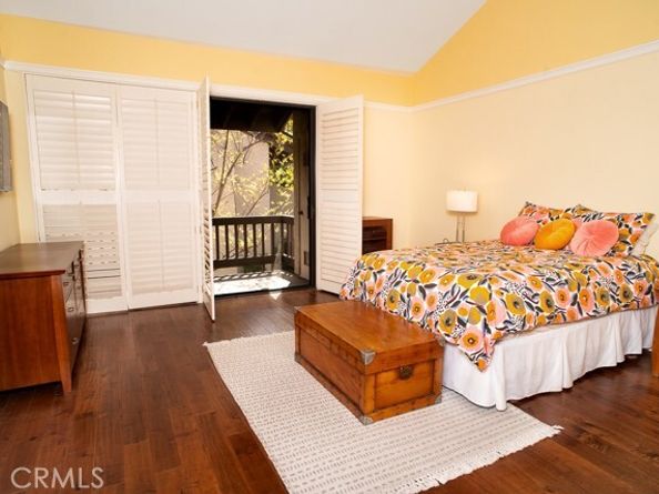 5711 Owensmouth Avenue 125, Woodland Hills (los Angeles) CA 91367