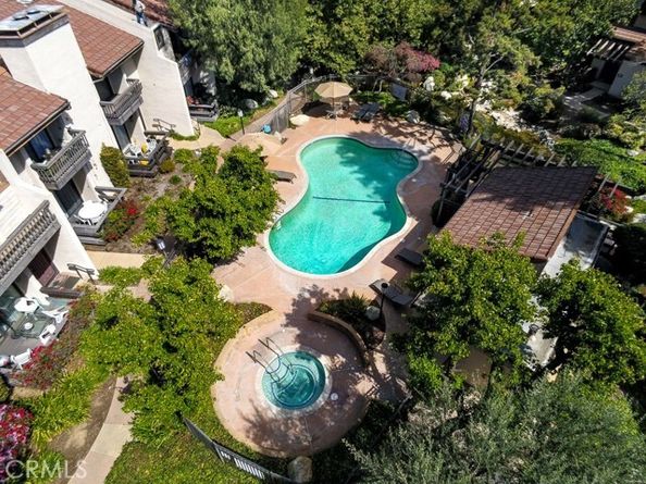 5711 Owensmouth Avenue 125, Woodland Hills (los Angeles) CA 91367
